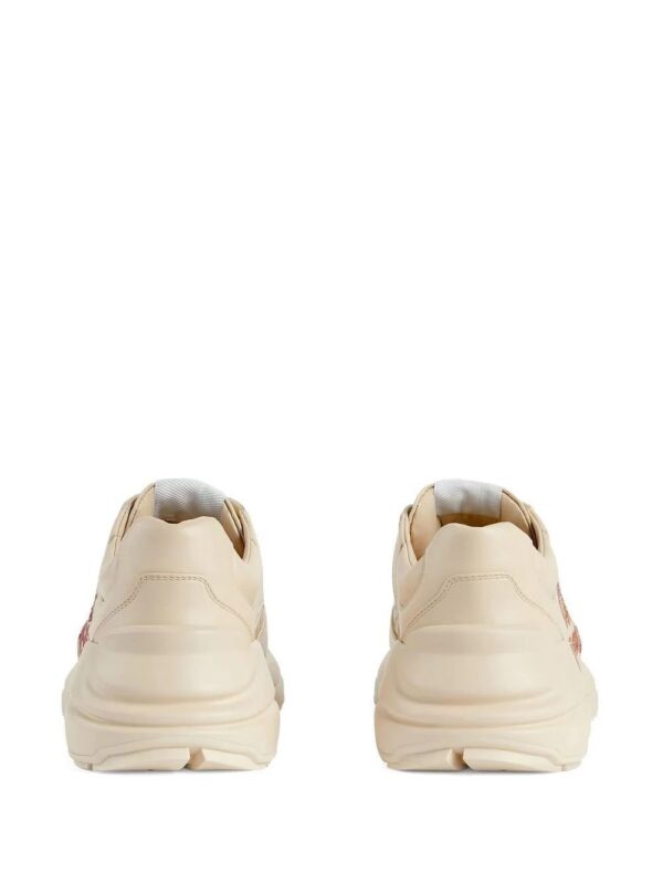 18631290_40413061_1000.jpg Gucci Rhyton glitter-logo chunky trainers