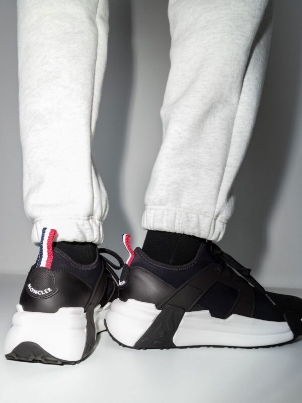 18655127_40578658_1000.jpg Moncler Lunarove low-top sneakers