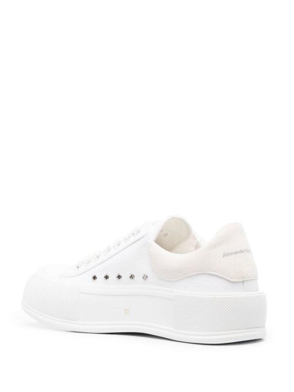 18657086_40260353_1000.jpg Alexander McQueen Deck low-top sneakers