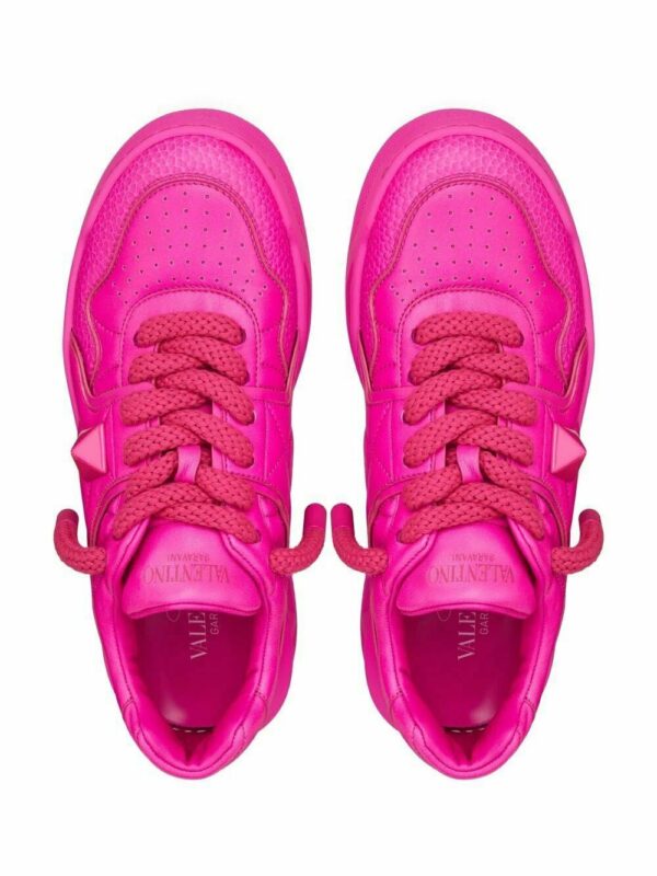 18658199_41125018_1000.jpg Valentino Garavani One Stud low-top sneakers