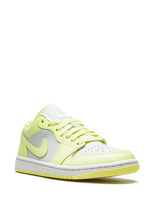 18659891_40431288_1000_147adc52-bcd7-493f-bcfe-cb47a085b720.jpg Jordan Air Jordan 1 Low sneakers