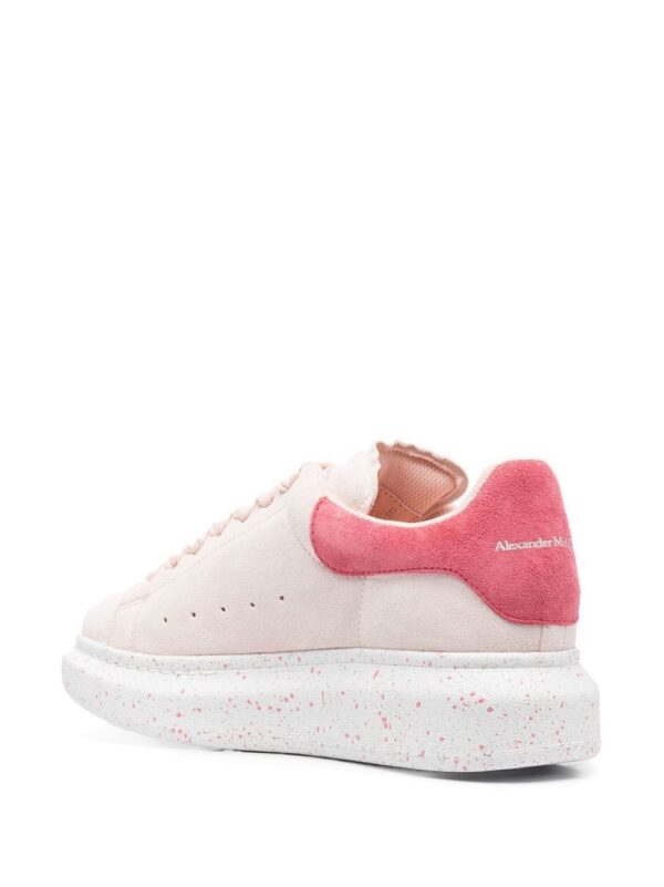 18675535_40509878_1000.jpg Alexander Mcqueen Oversized low-top sneakers