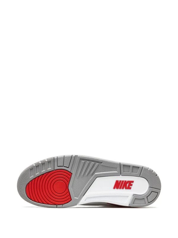 18697959_41488526_1000_9071eb65-33a7-4565-b2cd-466e173c0e6a.jpg Jordan Air Jordan 3 Retro OG "Fire Red 2022" sneakers