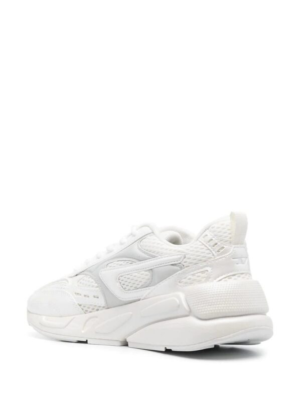 18725372_43448350_1000.jpg Diesel logo-patch low-top sneakers
