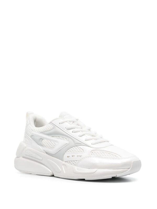 18725372_43448354_1000.jpg Diesel logo-patch low-top sneakers