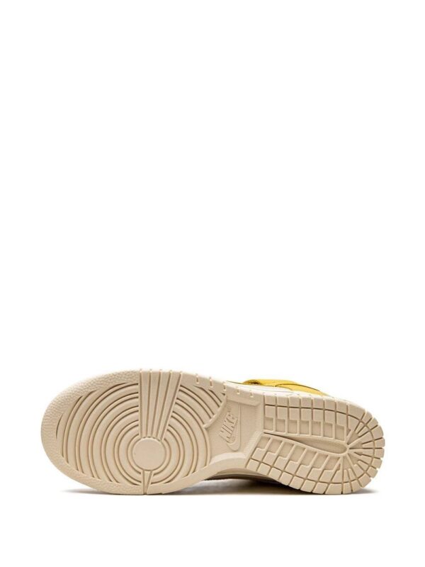 18726703_40528999_1000.jpg Nike Dunk Low LX "Banana" sneakers
