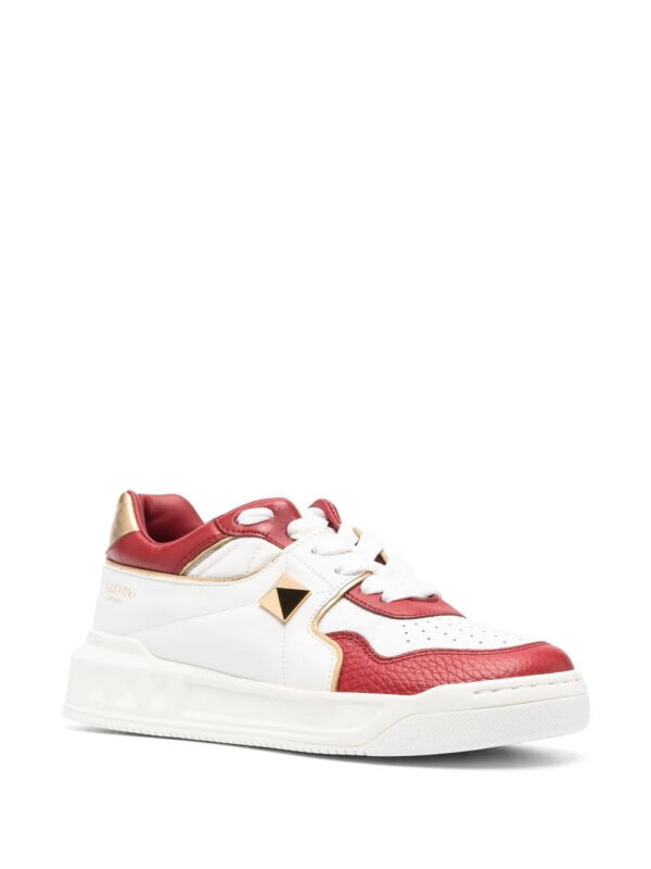 18770740_40778103_1000.jpg Valentino Garavani One Stud low-top sneakers