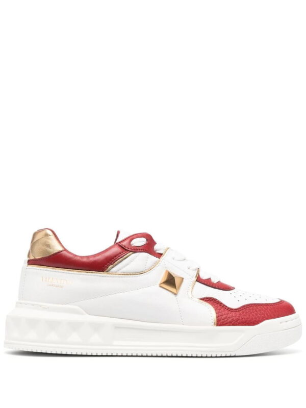 18770740_40800743_1000.jpg Valentino Garavani One Stud low-top sneakers
