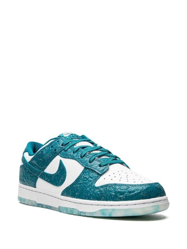 18773974_40597003_1000.jpg Nike Dunk Low “Ocean” sneakers