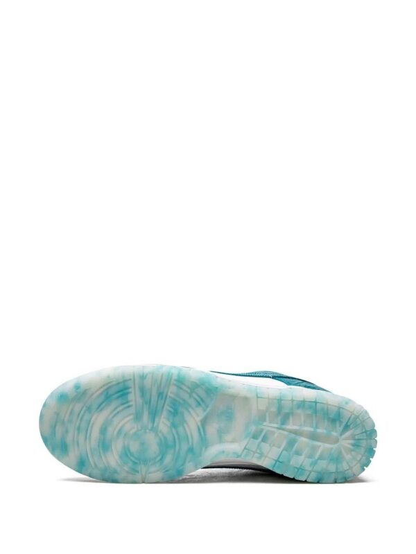 18773974_40597005_1000_45aa9efc-9021-46a8-8b69-0cbaa5c68d52-1.jpg Nike Dunk Low “Ocean” sneakers