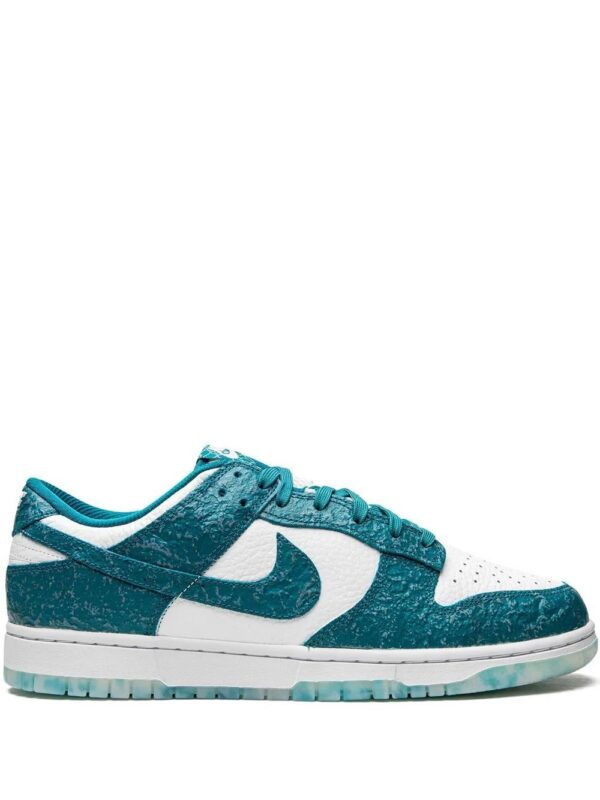 18773974_40597008_1000.jpg Nike Dunk Low “Ocean” sneakers