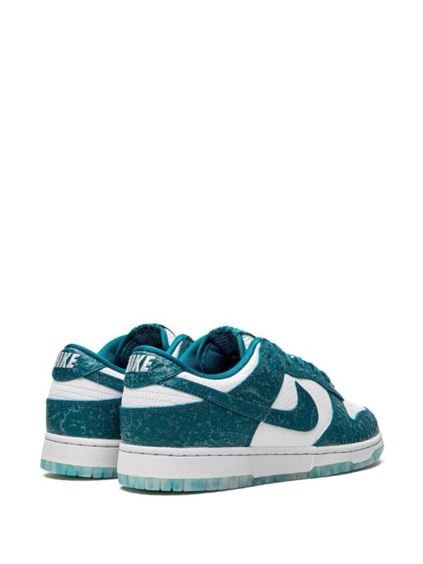 18773974_40597011_1000.jpg Nike Dunk Low “Ocean” sneakers