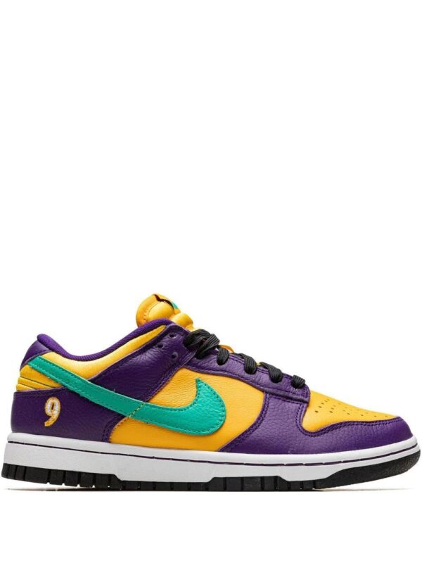 18779901_40731254_1000.jpg Nike Dunk Low "Lisa Leslie" sneakers