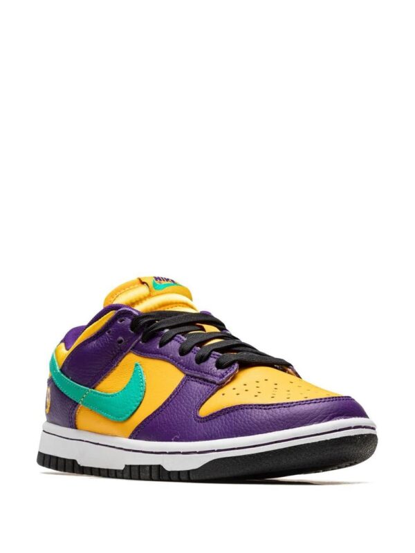18779901_40731256_1000_9b31b00f-fd79-4dee-9018-2353cd164296.jpg Nike Dunk Low "Lisa Leslie" sneakers