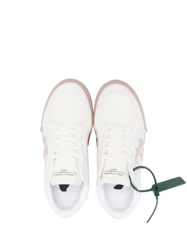 18784427_41212177_1000.jpg Off-White Vulcanized low-top sneakers