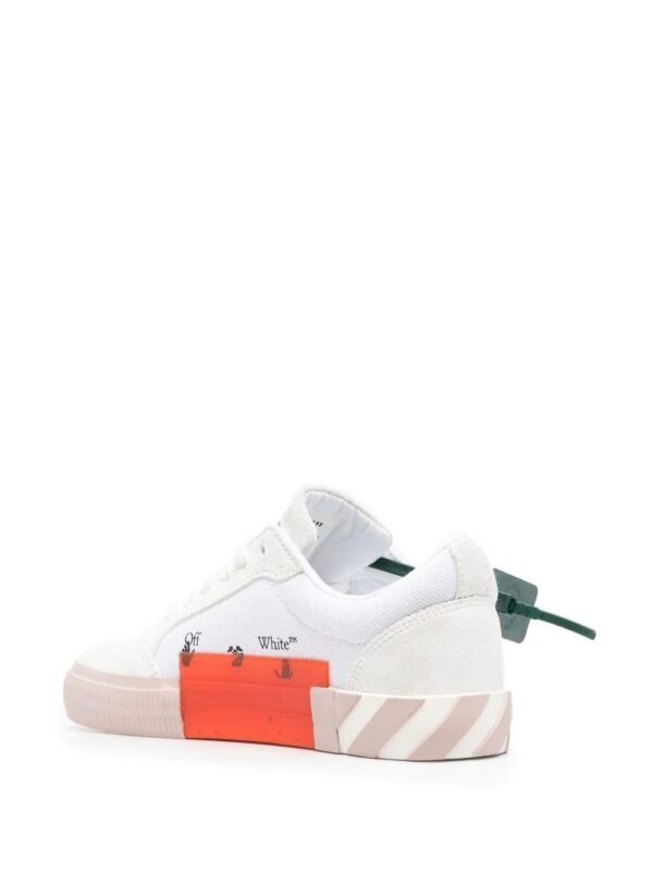 18784427_41212178_1000.jpg Off-White Vulcanized low-top sneakers
