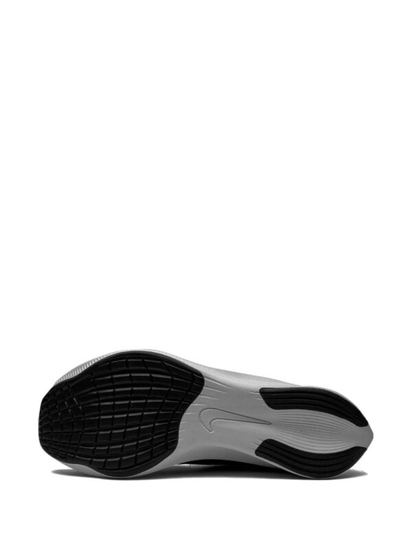 18787142_40925410_1000.jpg Nike Zoom Fly 4 low-top sneakers