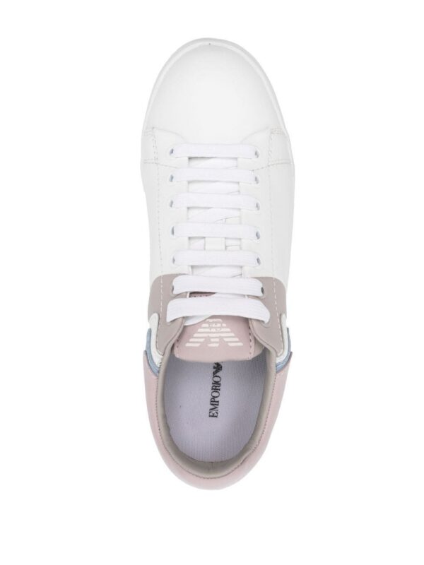 18914150_41152785_1000_625008f4-aac9-4642-8e57-59ef5e8a4d41.jpg Emporio Armani embossed-logo low-top sneakers