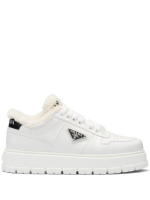 18918642_41157040_1000_8f7244b2-6166-402a-baad-b93bd4a7e552.jpg Prada triangle-plaque low-top sneakers