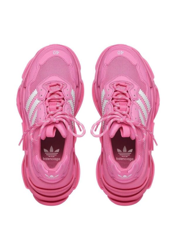 18945296_42184661_1000.jpg Balenciaga x adidas Triple S sneakers