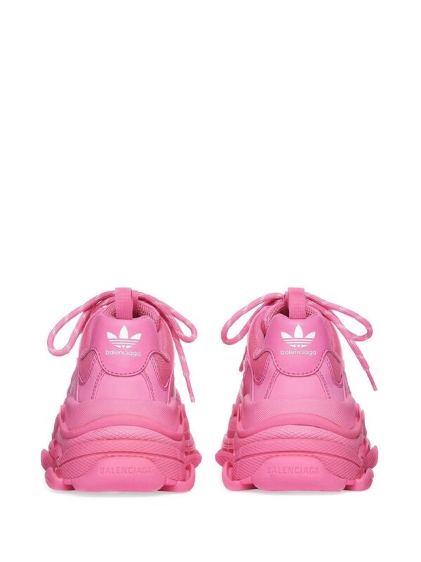 18945296_42187067_1000.jpg Balenciaga x adidas Triple S sneakers