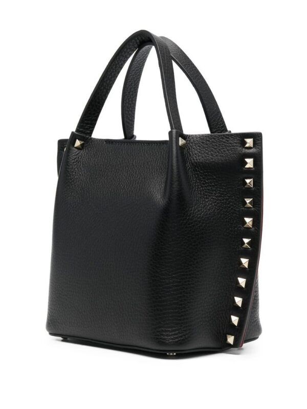18958518_41299495_1000.jpg Valentino Garavani Rockstud leather tote bag