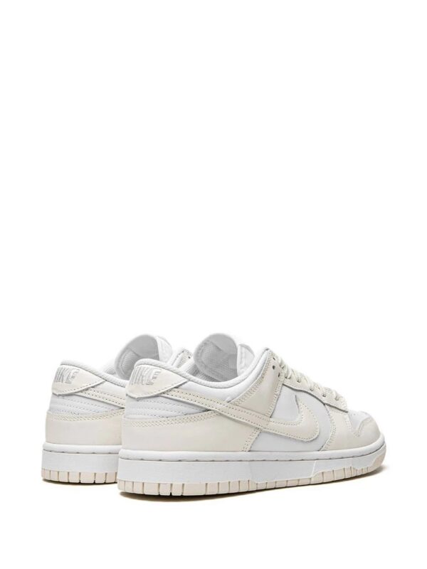 19055734_41827679_1000.jpg Nike Dunk Low sneakers