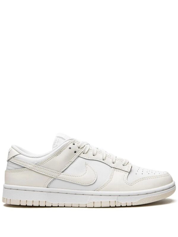 19055734_41828228_1000.jpg Nike Dunk Low sneakers