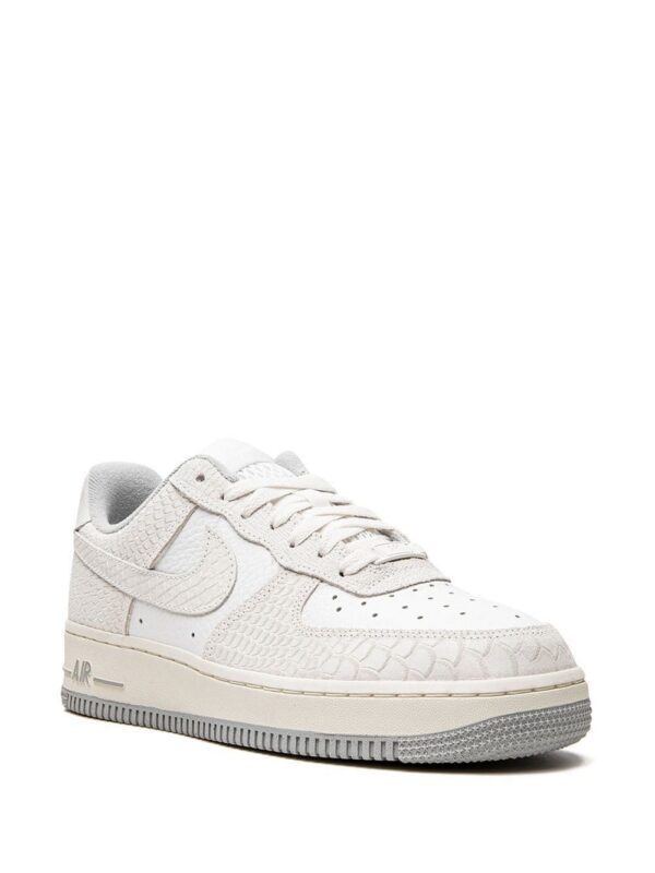19116543_43188308_1000.jpg Nike Air Force 1 '07 low-top sneakers