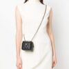 19120658_42048160_1000.jpg CHANEL mini crossbody bag