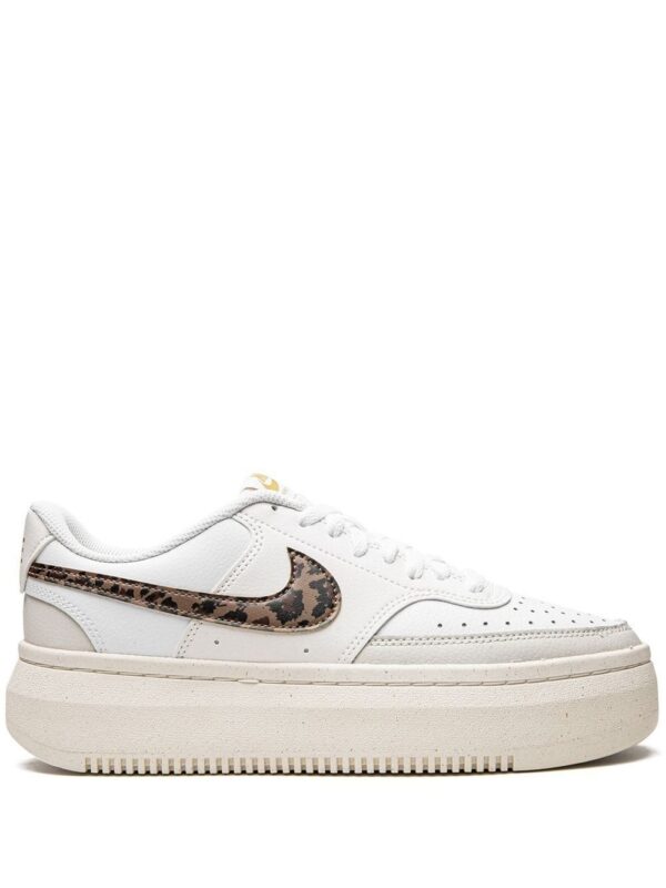19123950_41786814_1000.jpg Nike Court Vision Alta sneakers