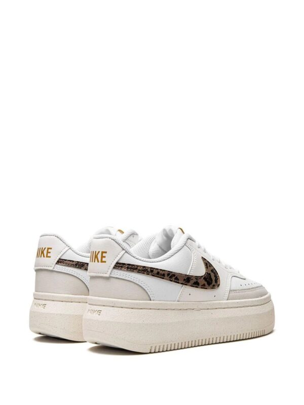 19123950_41787690_1000.jpg Nike Court Vision Alta sneakers