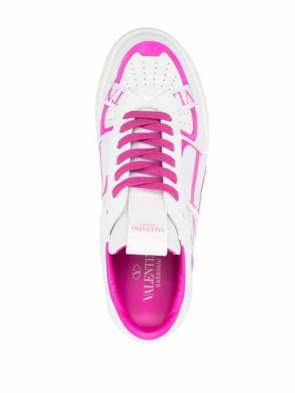 19128012_41848418_1000.jpg Valentino Garavani VL7N low-top sneakers