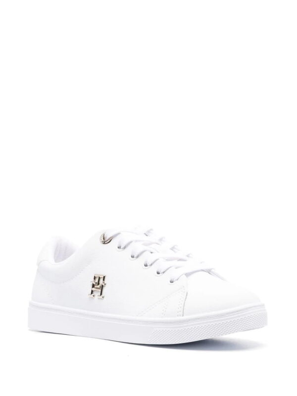 19151361_43846148_1000.jpg Tommy Hilfiger logo-plaque low-top sneakers