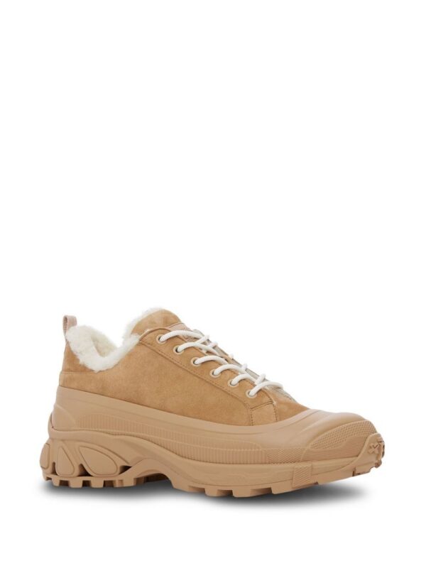 19160336_41983659_1000_a53d100f-5ada-44dd-b8c3-b263eda7e744.jpg Burberry Arthur shearling-lined sneakers