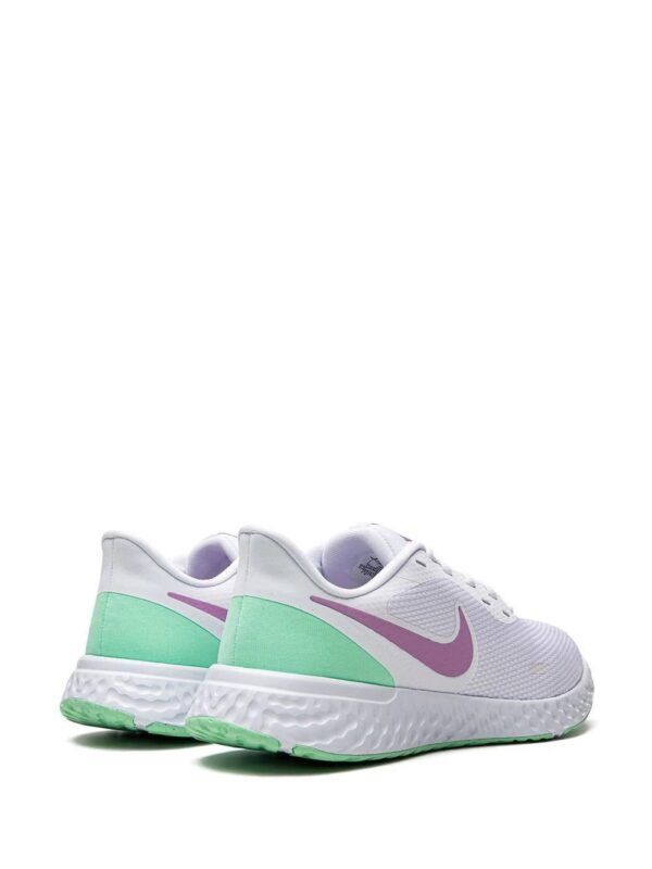 19214774_42649015_1000-1.jpg Nike Revolution 5 low-top sneakers
