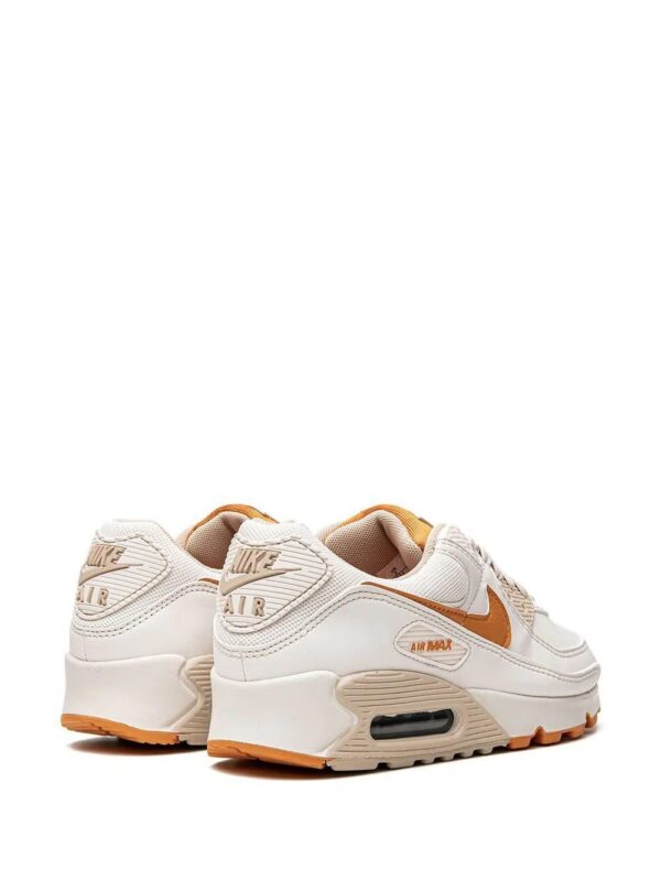 19255260_42154840_1000-1.jpg Nike Air Max 90 SE sneakers