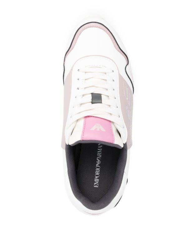 19261678_42286409_1000.jpg Emporio Armani logo-embroidered low-top sneakers