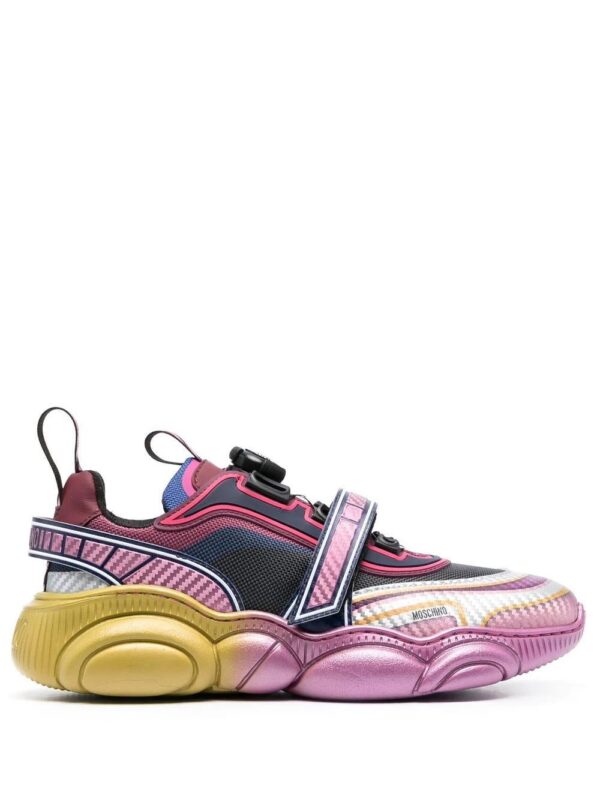 19292974_42396467_1000.jpg Moschino logo-patch colour-block sneakers
