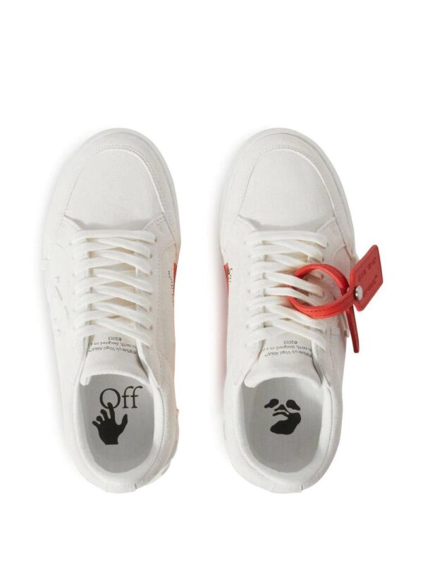 19320943_44104469_1000.jpg Off-White Low Vulcanized suede sneakers