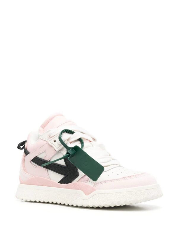 19321464_44432939_1000_68a7e48f-4c99-4d4b-9c54-8751303e5c9c.jpg Off-White Arrow-motif flat-sole trainers
