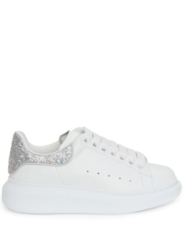 19353191_44761516_1000-1.jpg Alexander McQueen low-top lace-up sneakers