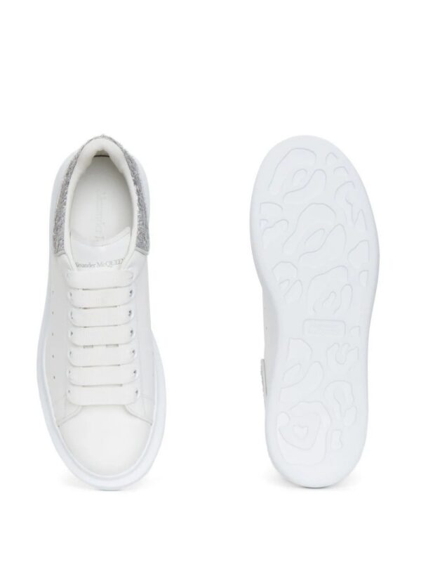 19353191_44761529_1000.jpg Alexander McQueen low-top lace-up sneakers