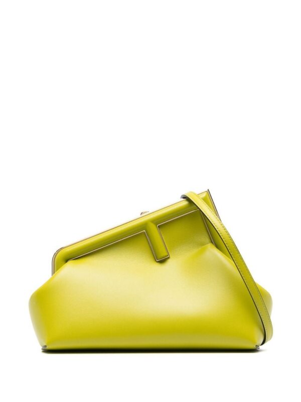 19362846_42577760_1000.jpg FENDI small First clutch