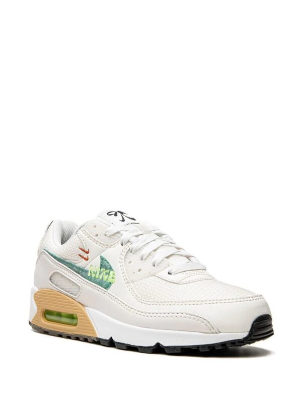 19373197_42536211_1000.jpg Nike Air Max 90 low-top sneakers