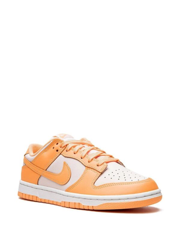 19377575_42531872_1000.jpg Nike Dunk Low sneakers