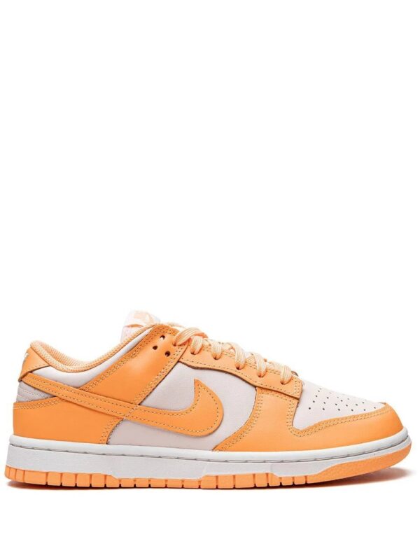 19377575_42531873_1000.jpg Nike Dunk Low sneakers