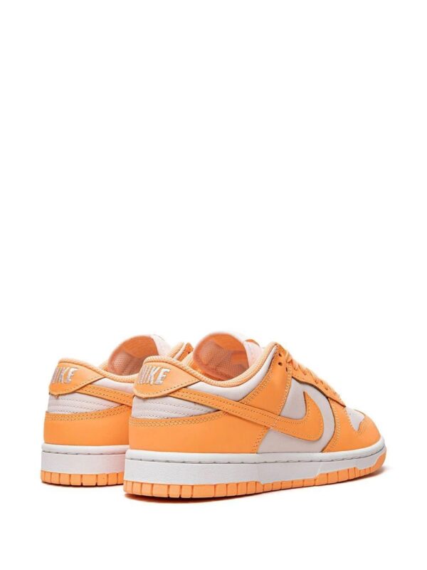 19377575_42533802_1000.jpg Nike Dunk Low sneakers