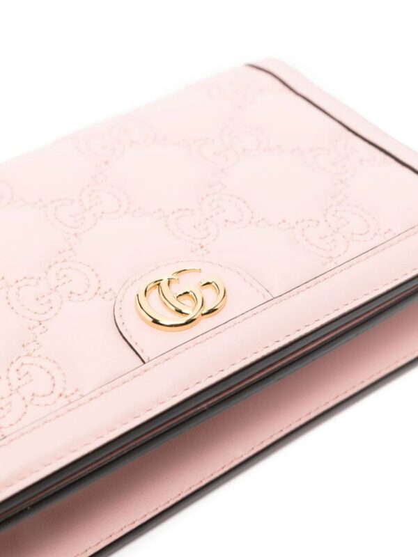 19408012_53163007_1000.jpg Gucci GG matelassé chain wallet