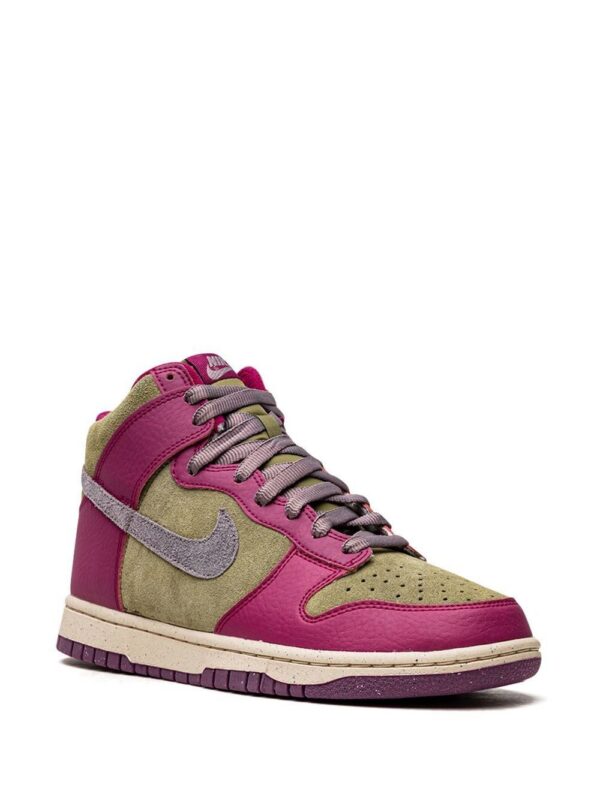 19440112_44340284_1000.jpg Nike Dunk High "Dynamic Berry" sneakers